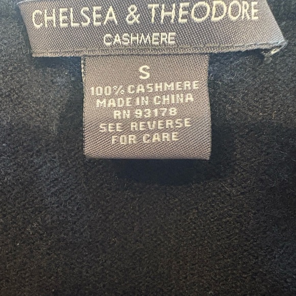 EUC - Chelsea & Theodore 100% Cashmere Little Black Dress – Size 6 - Picture 5 of 6